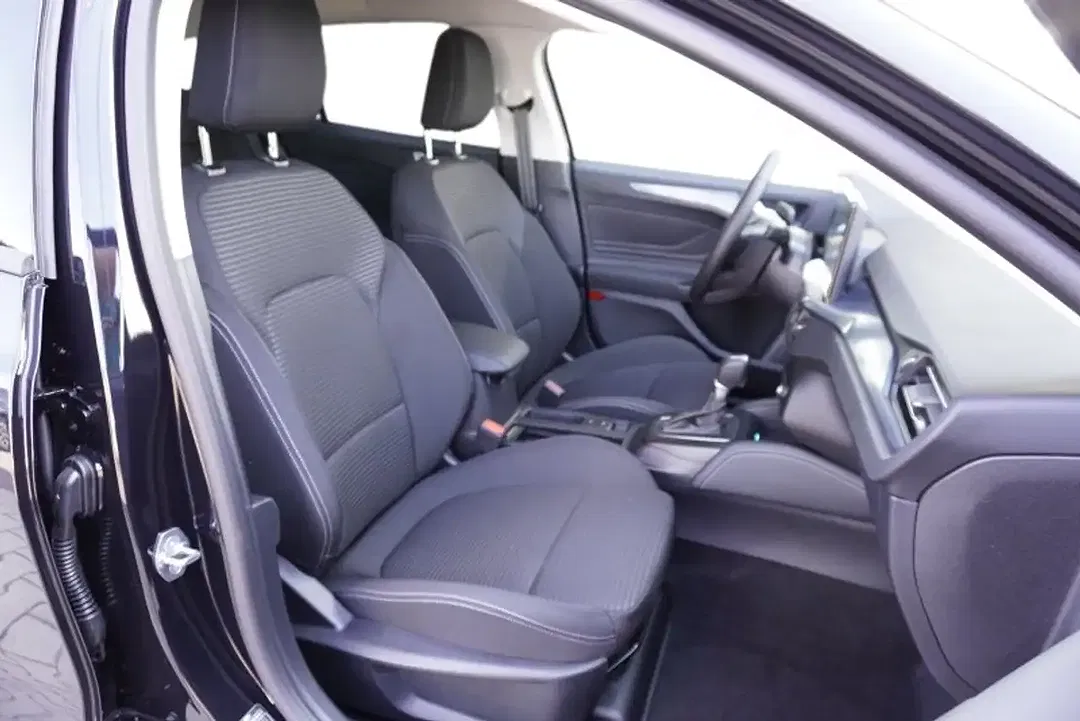 Ford Focus 1.0 Active X - Thumbnail 12