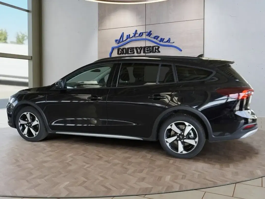 Ford Focus 1.0 Active X - Thumbnail 8