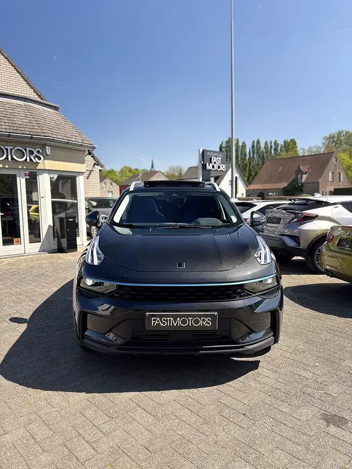 Lynk & Co 01 - foto 2