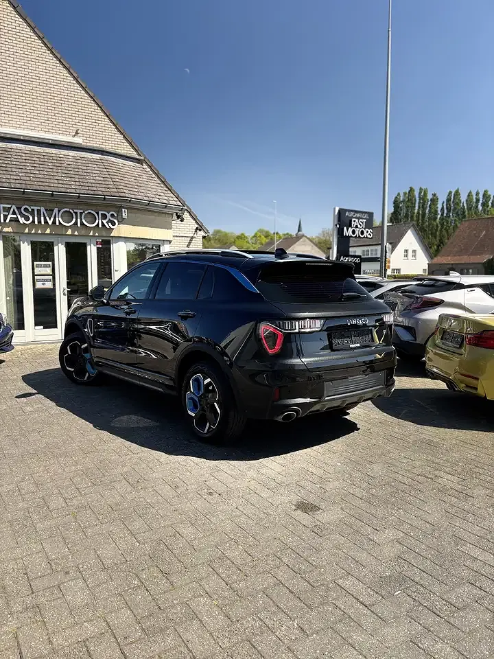 Lynk & Co 01 - Thumbnail 6
