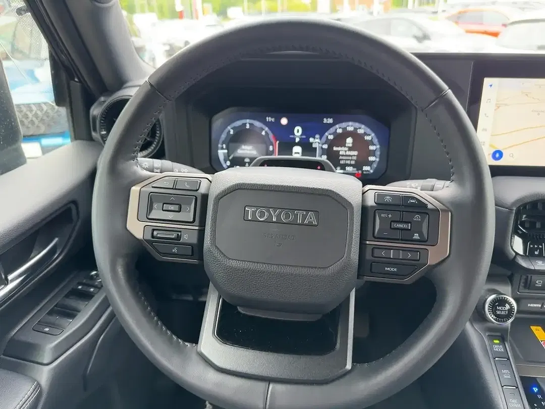 Toyota Land Cruiser 2.8 AUT 4x4 Executive - Thumbnail 5