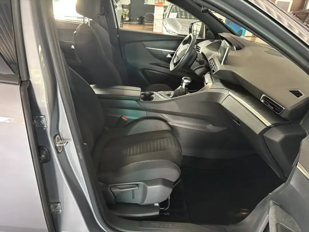 Peugeot 5008 PureTech Active Pack - Thumbnail 12