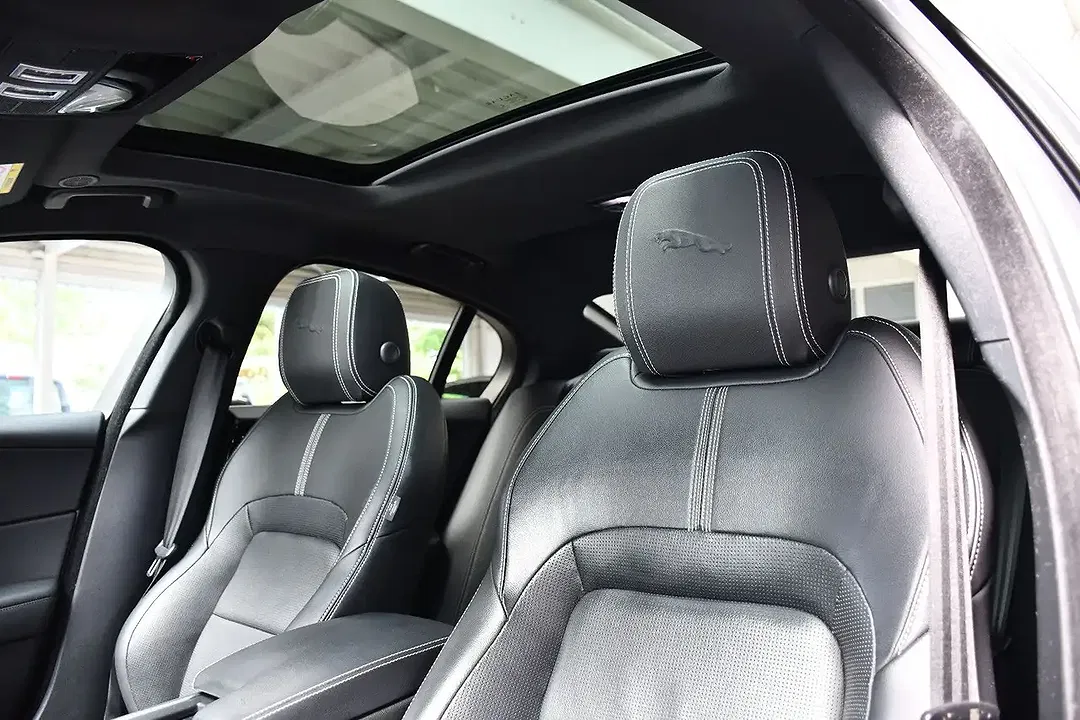 Jaguar XE R-Dynamic Black - Thumbnail 13
