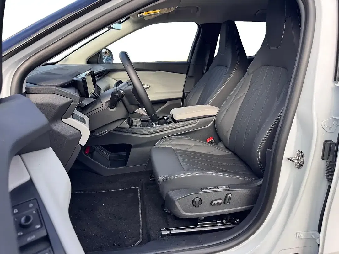 Ford Explorer Premium - Thumbnail 12