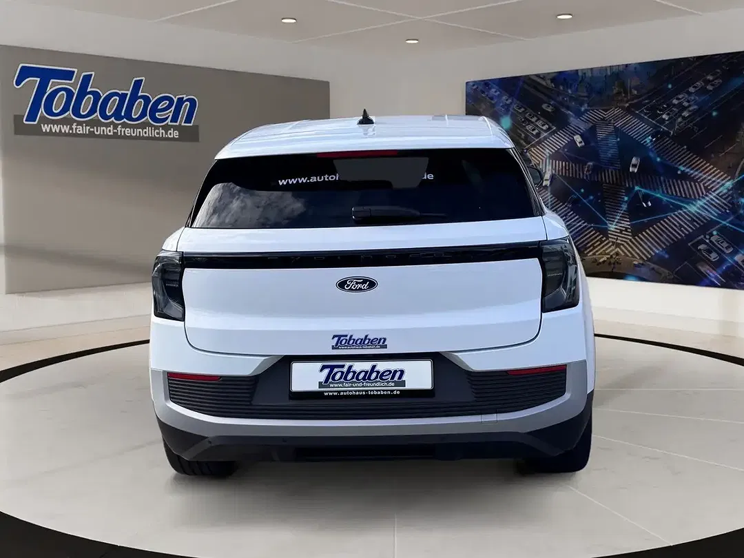 Ford Explorer Premium - Thumbnail 6