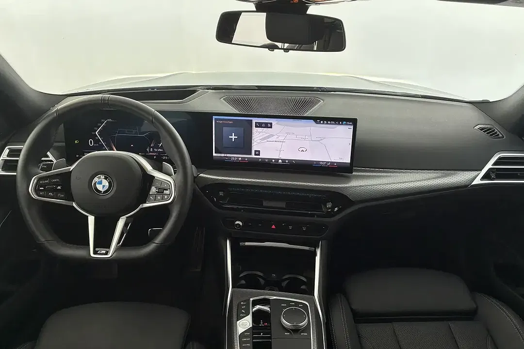 BMW 330 xDrive M - Thumbnail 10
