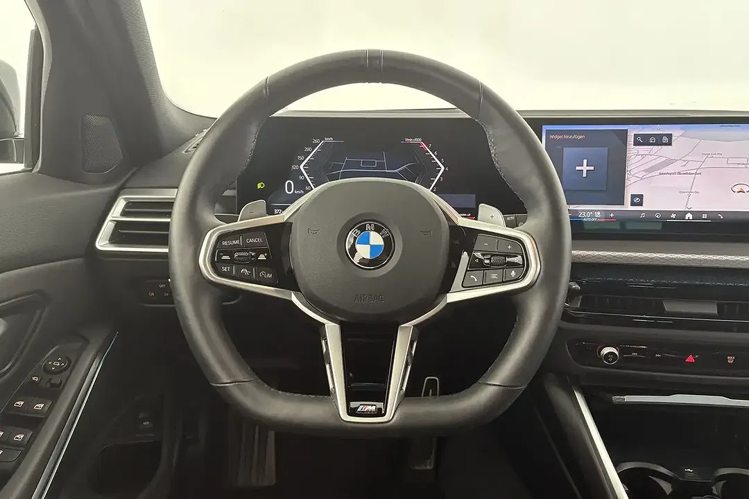BMW 330 xDrive M - Thumbnail 11