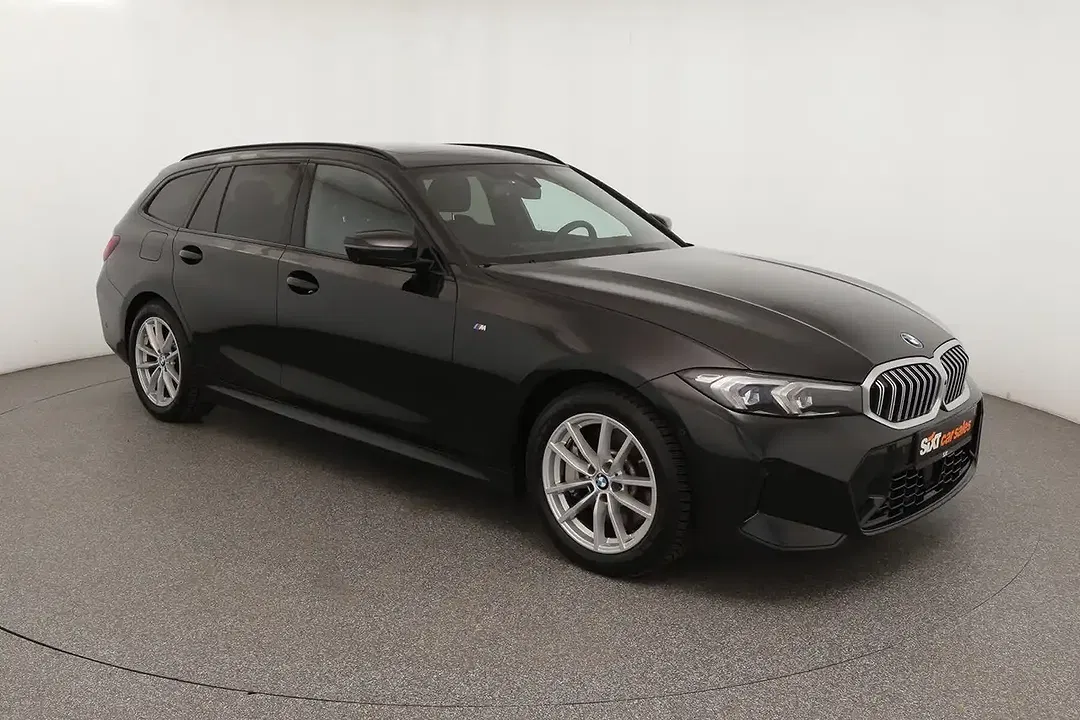BMW 330 xDrive M - Thumbnail 2