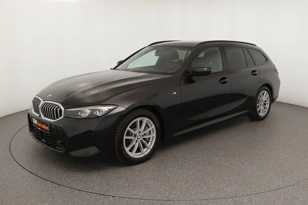 BMW 330 xDrive M - Thumbnail 4