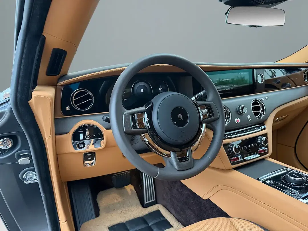 Rolls-Royce Spectre - Thumbnail 14