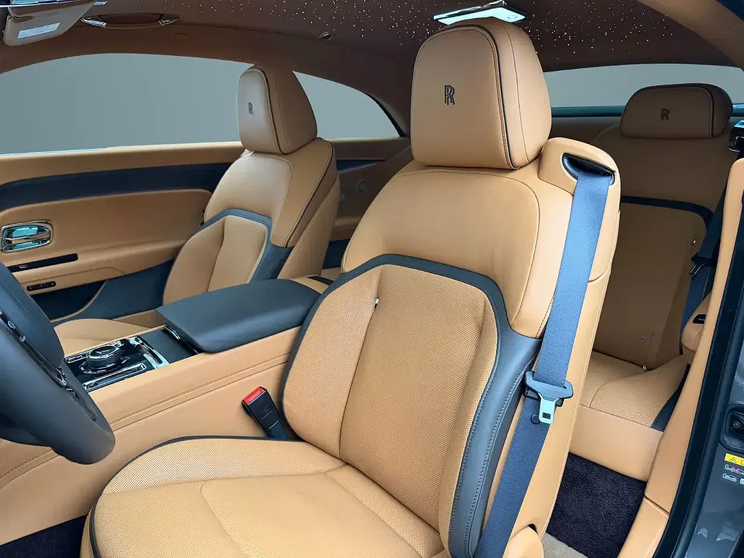Rolls-Royce Spectre - Thumbnail 15