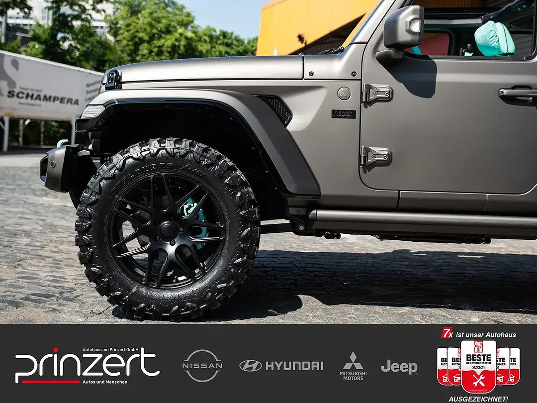 Jeep Wrangler 2.0 - Thumbnail 9