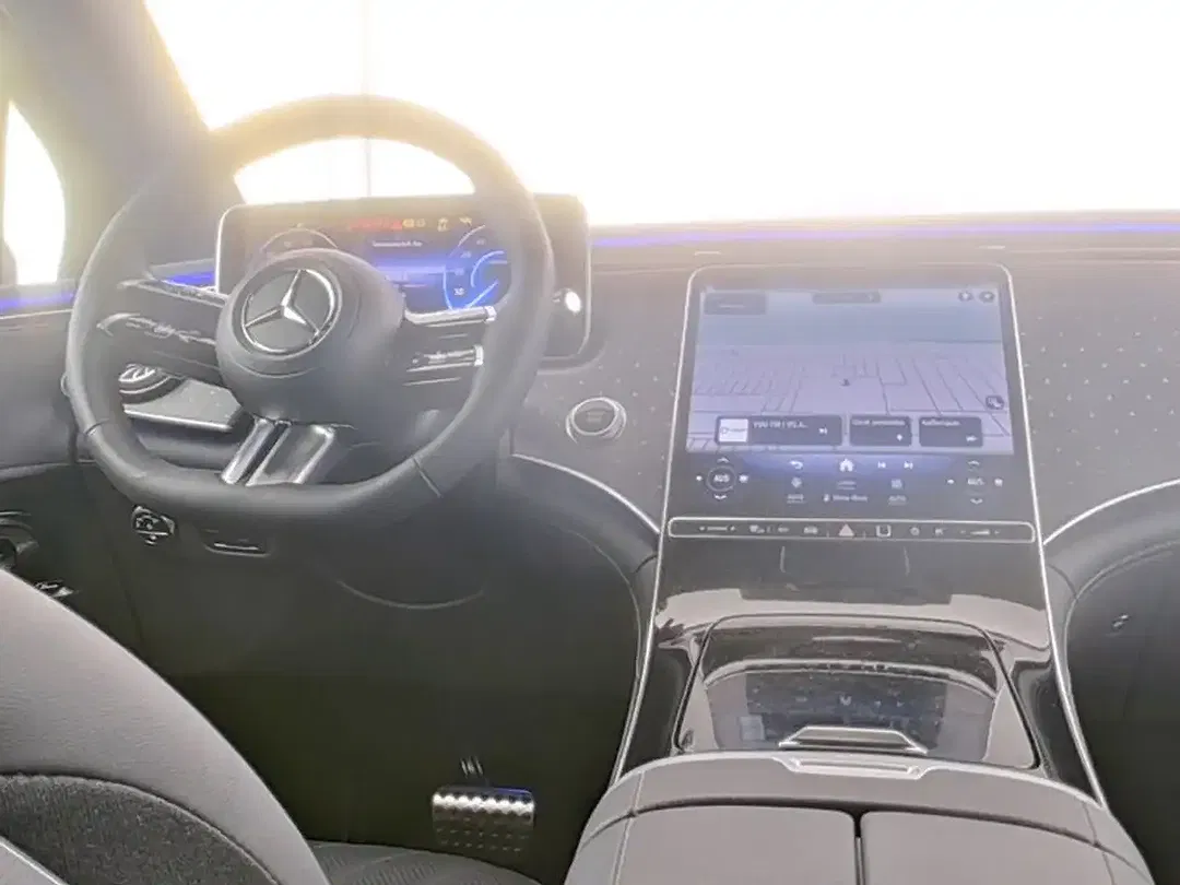Mercedes-Benz EQE SUV 350 4MATIC AMG AIRMATIC Night - Thumbnail 5