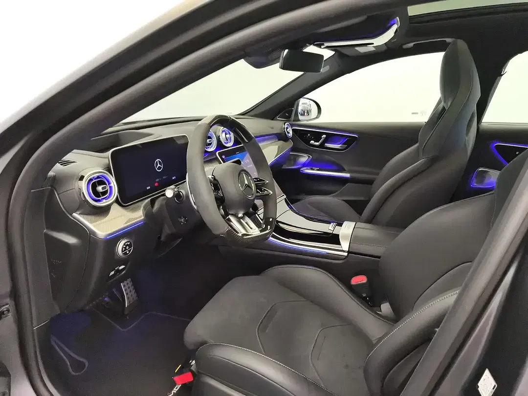 Mercedes-Benz C 63 AMG - Thumbnail 10