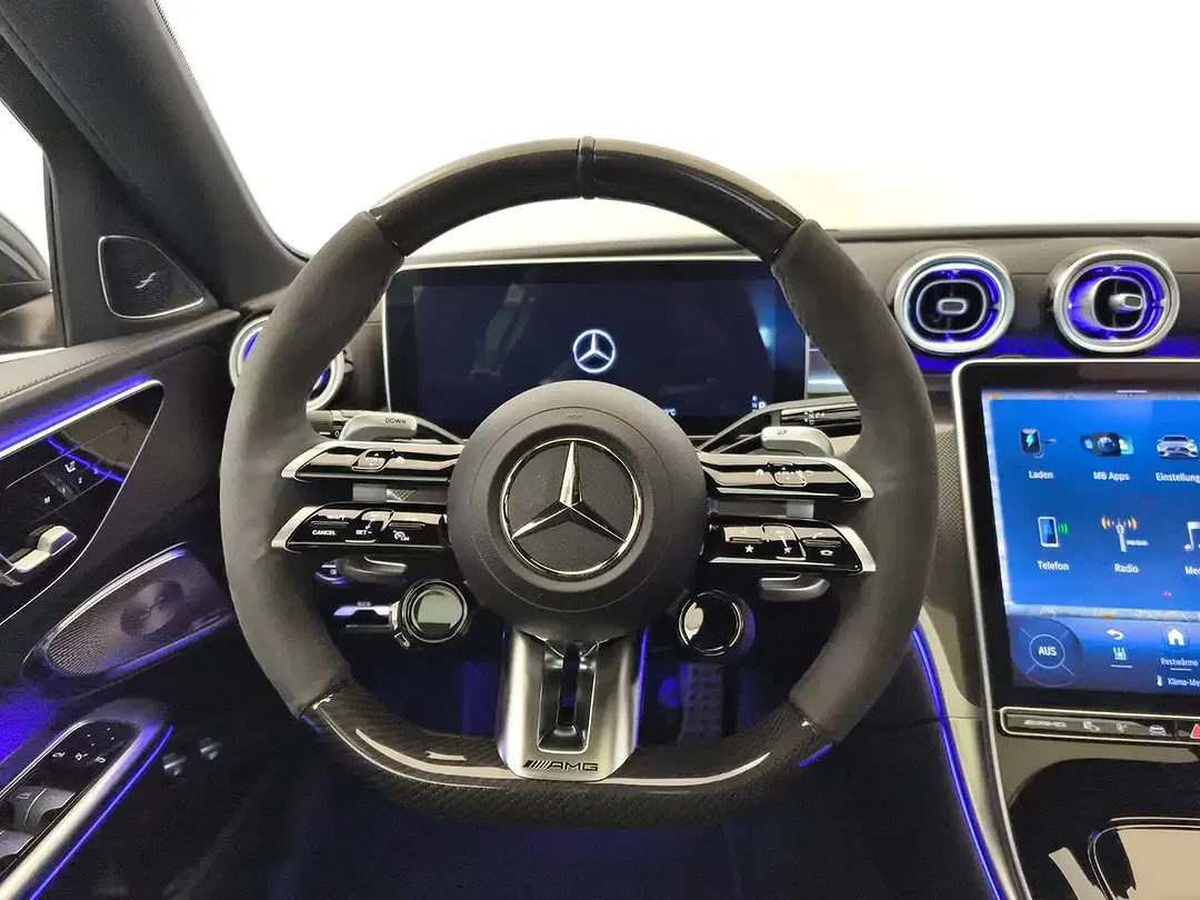 Mercedes-Benz C 63 AMG - Thumbnail 12