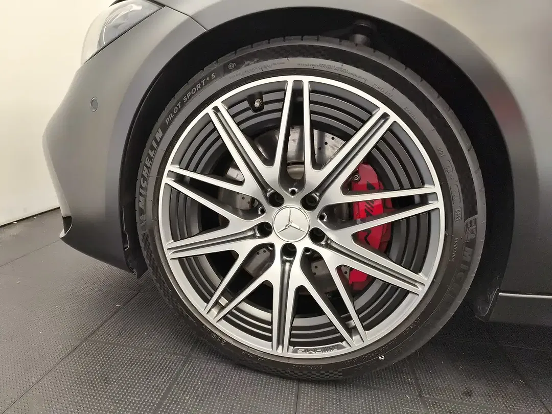 Mercedes-Benz C 63 AMG - Thumbnail 8