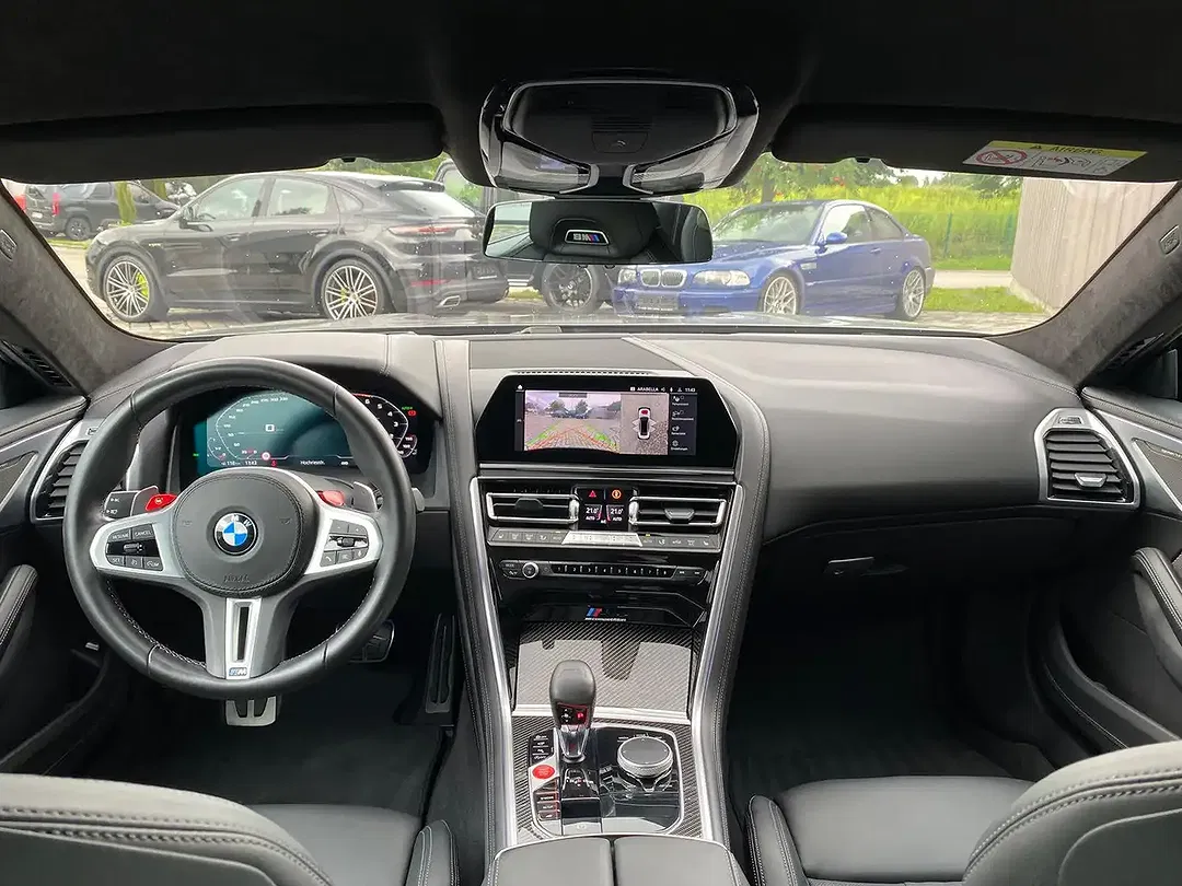 BMW M8 - Thumbnail 6