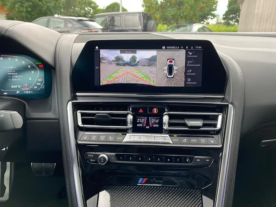 BMW M8 - foto 8