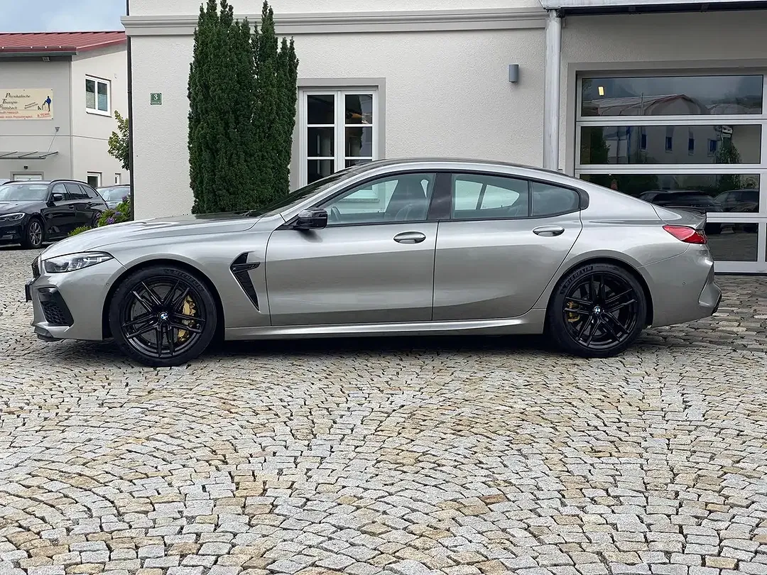 BMW M8 - foto 2