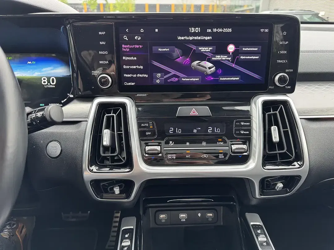 Kia Sorento 1.6 T-GDI PHEV AWD - Thumbnail 15