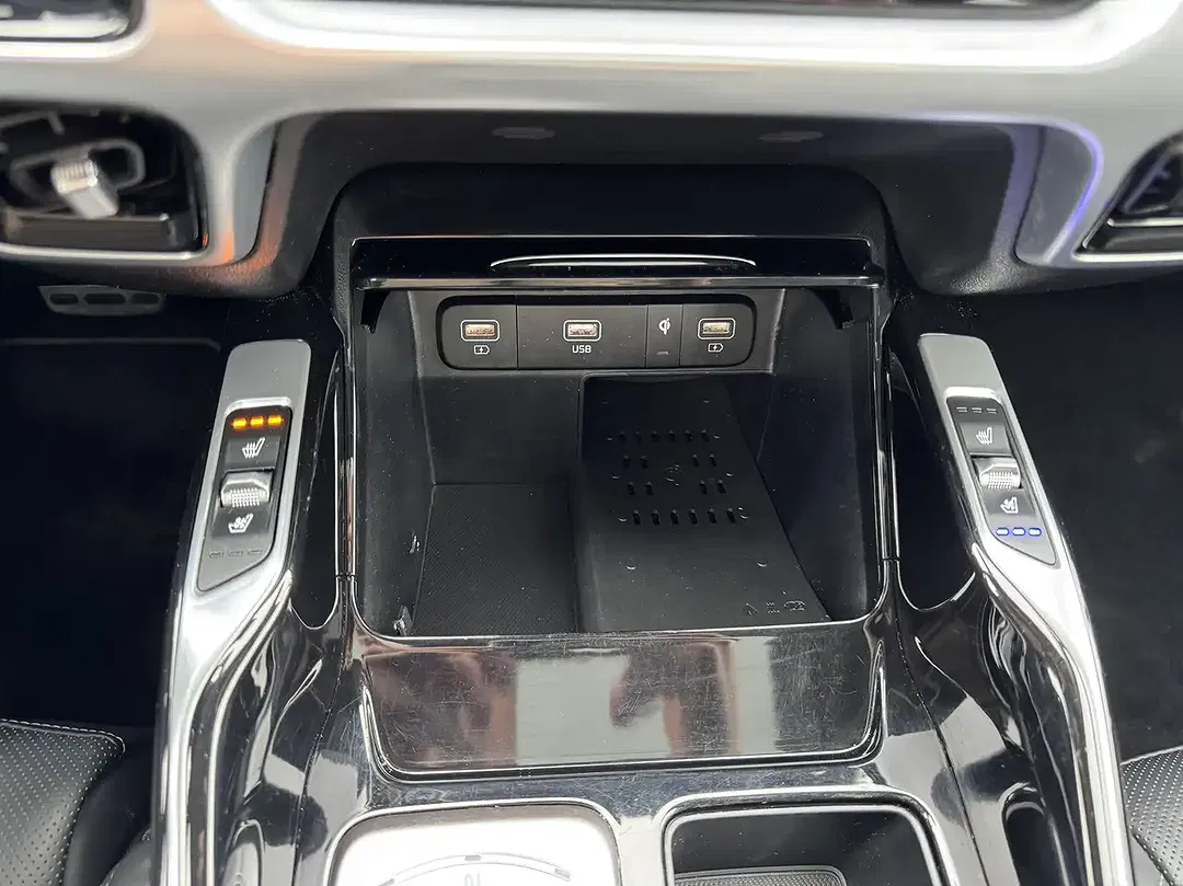 Kia Sorento 1.6 T-GDI PHEV AWD - Thumbnail 17