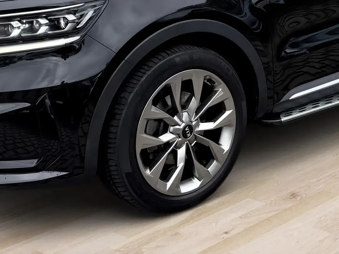 Kia Sorento 1.6 T-GDI PHEV AWD - Thumbnail 4