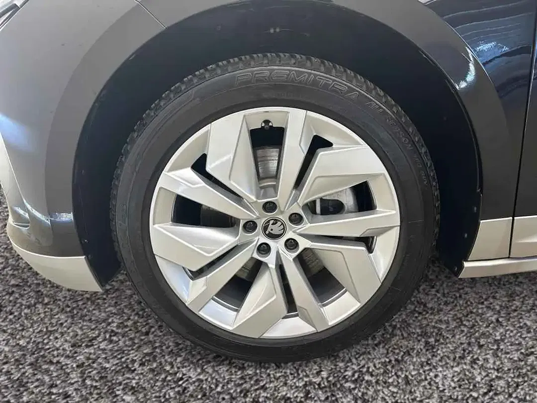 Skoda Enyaq 85 - Thumbnail 4