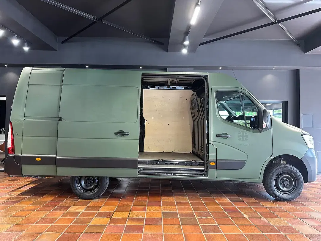 Renault Master 4x4 - Thumbnail 6