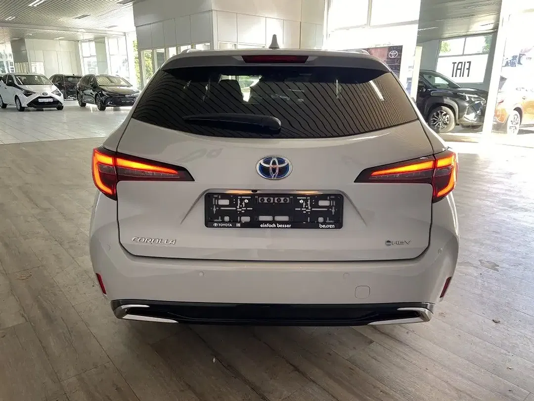 Toyota Corolla Hybrid Teamplayer - Thumbnail 4