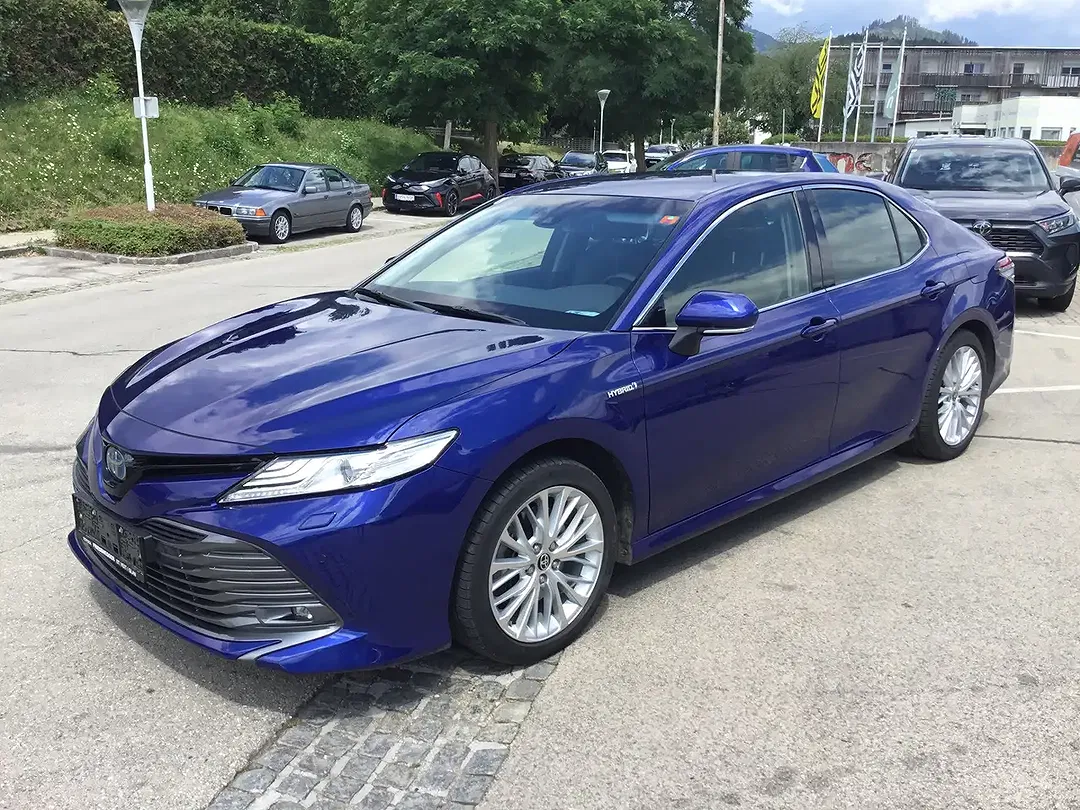 Toyota Camry AUT Hybrid Lounge - foto 1