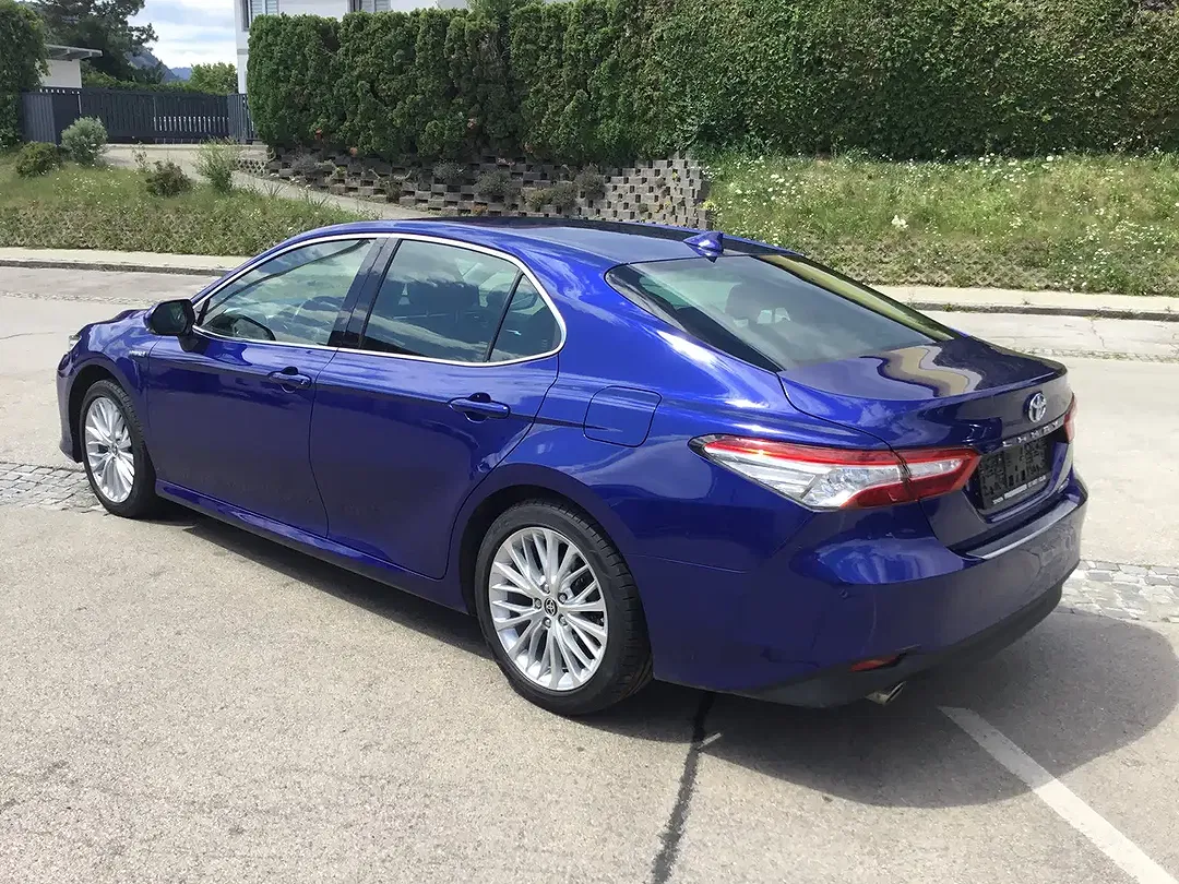 Toyota Camry AUT Hybrid Lounge - foto 2