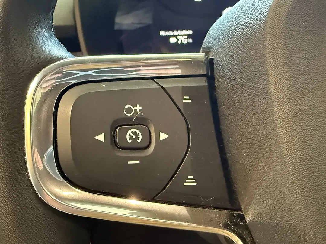 Volvo C40 Recharge Edition - Thumbnail 12