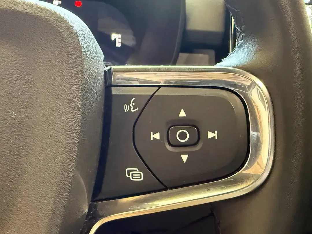 Volvo C40 Recharge Edition - Thumbnail 13