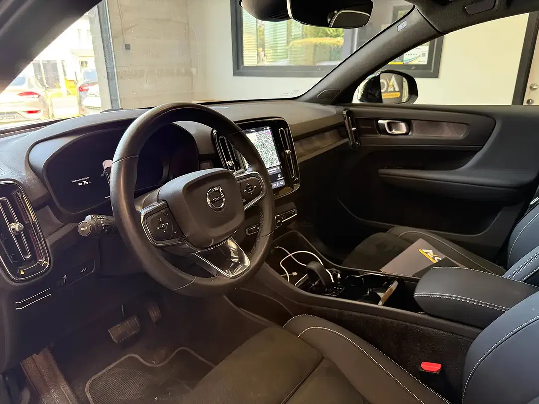 Volvo C40 Recharge Edition - Thumbnail 8