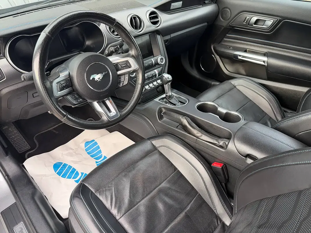 Ford Mustang GT - Thumbnail 10