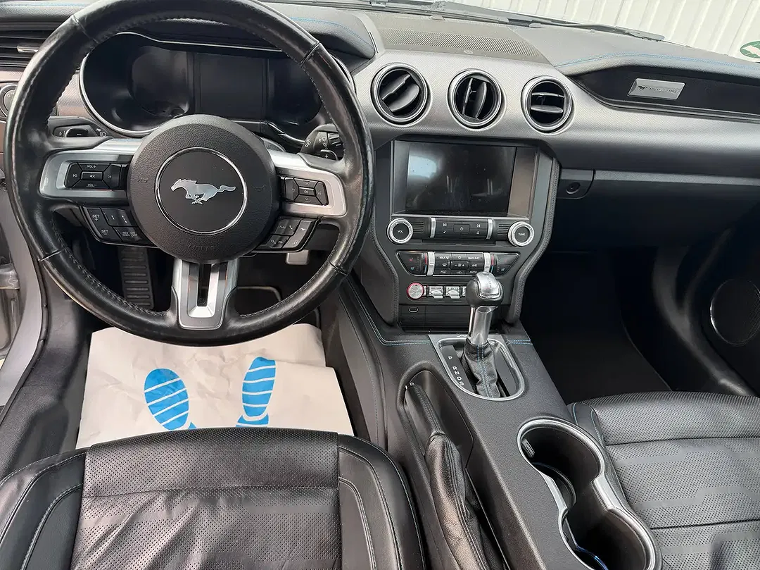 Ford Mustang GT - Thumbnail 13