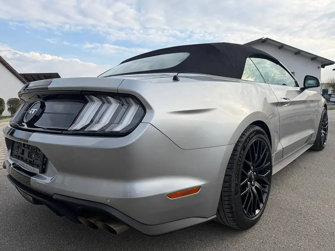 Ford Mustang GT - Thumbnail 5