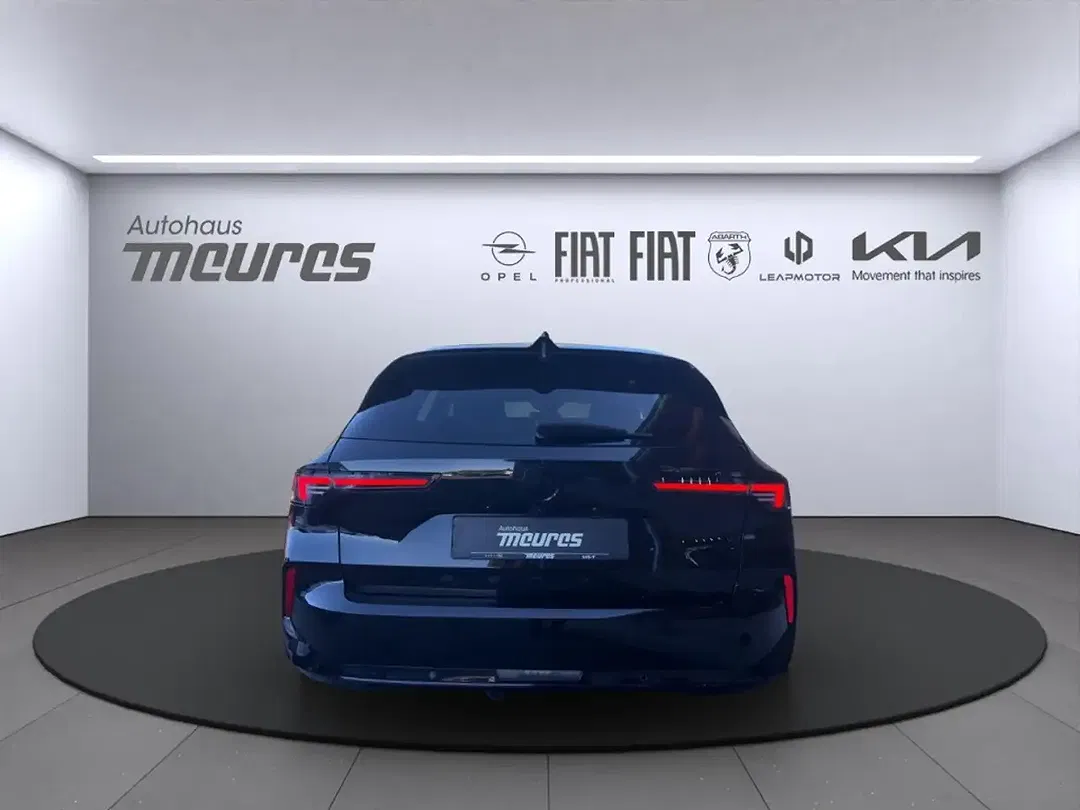 Opel Astra GS - Thumbnail 3