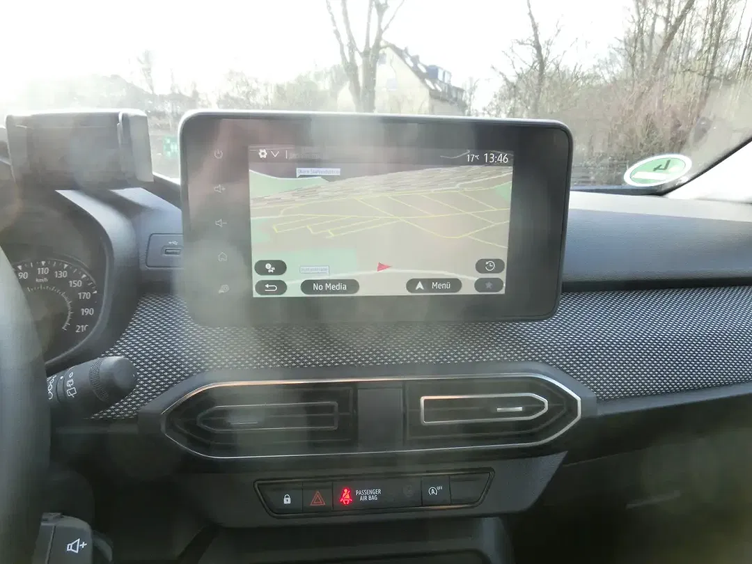 Dacia Sandero SCe Comfort - Thumbnail 9