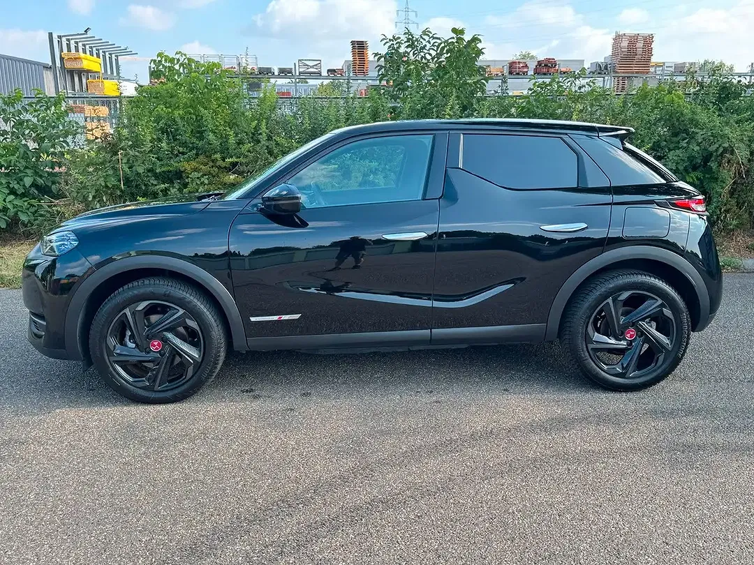 DS Automobiles DS 3 - Thumbnail 3