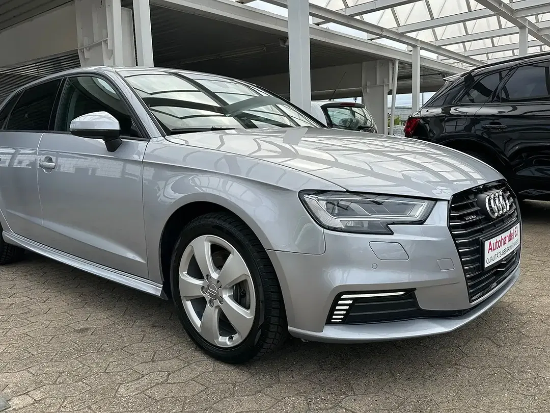Audi A3 40 e-tron Sportback sport - Thumbnail 3