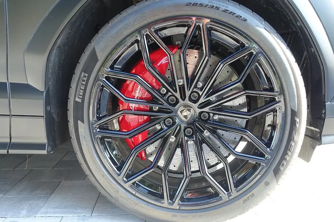 Lamborghini Urus 4.0 V8 PHEV SE - Thumbnail 32