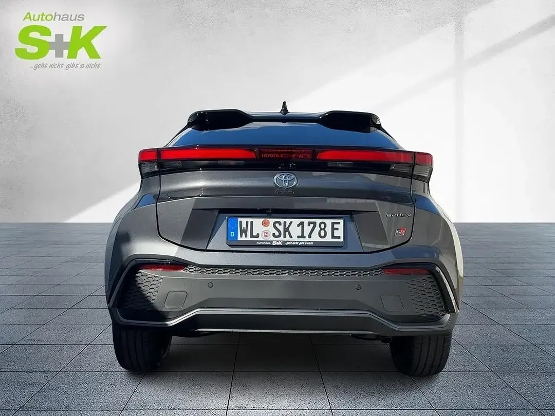 Toyota C-HR CVT PHEV GR Sport - Thumbnail 2