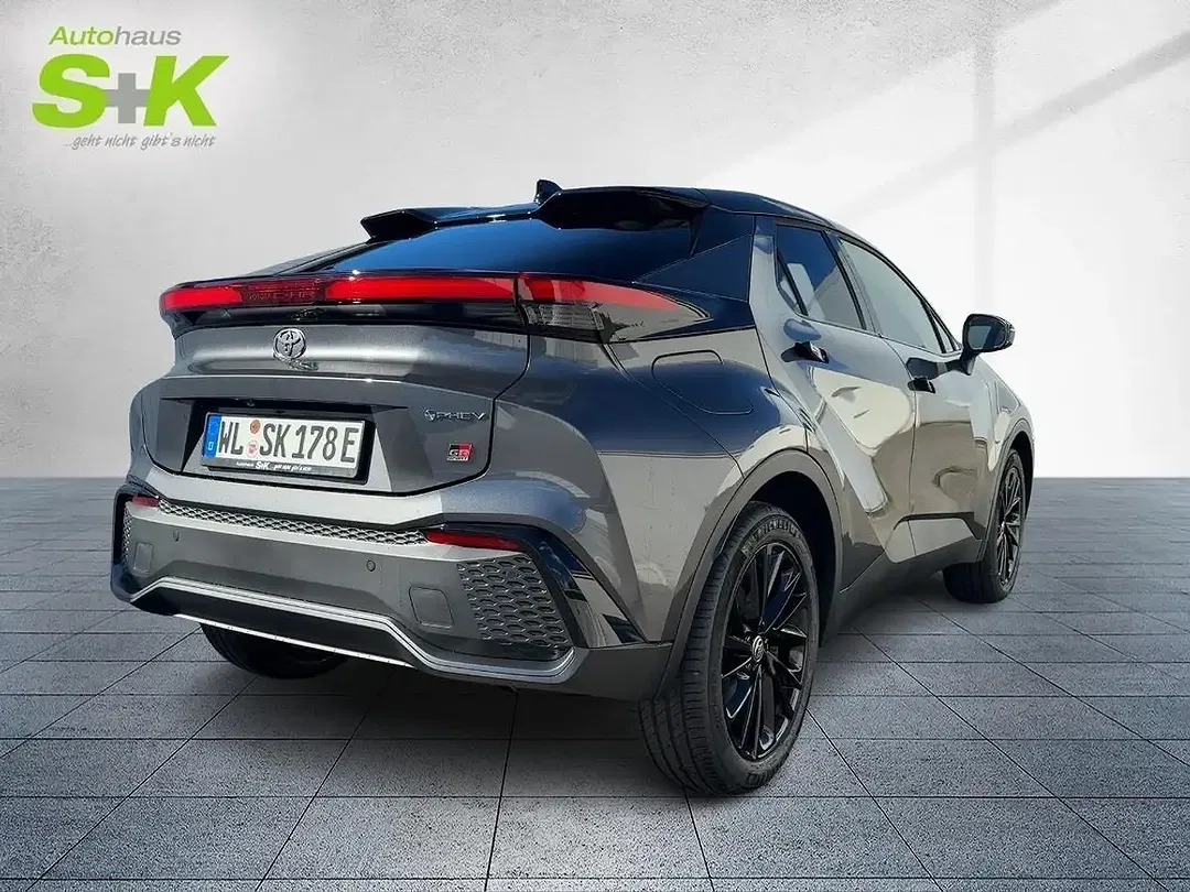 Toyota C-HR CVT PHEV GR Sport - Thumbnail 3