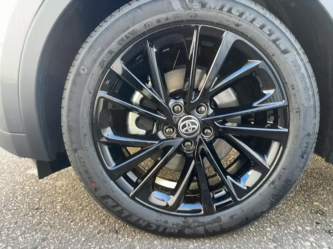 Toyota C-HR CVT PHEV GR Sport - Thumbnail 6