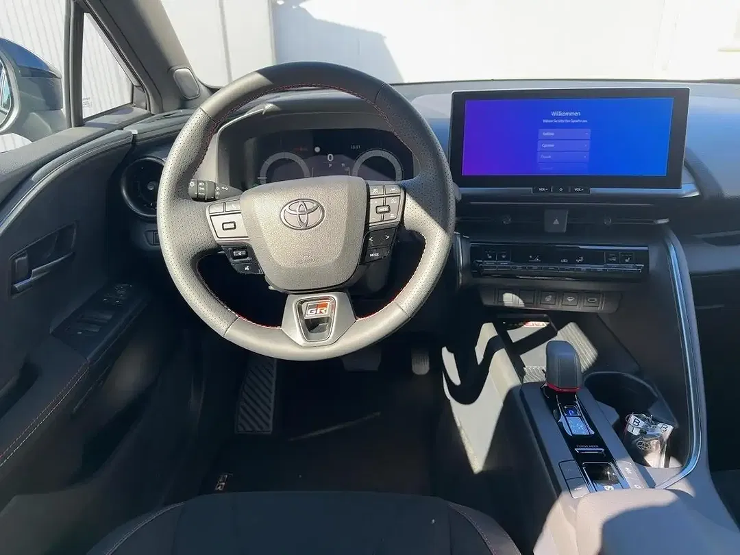 Toyota C-HR CVT PHEV GR Sport - Thumbnail 7