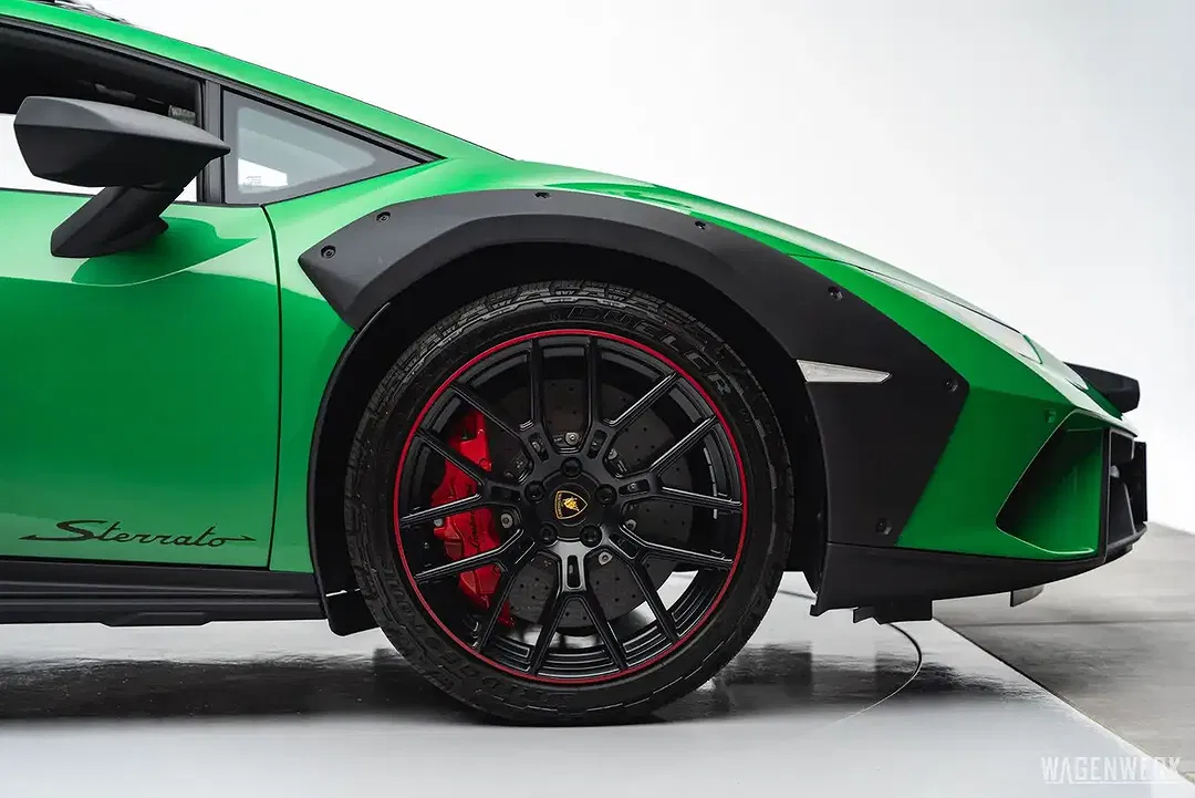 Lamborghini Huracán AWD Sterrato - Thumbnail 9