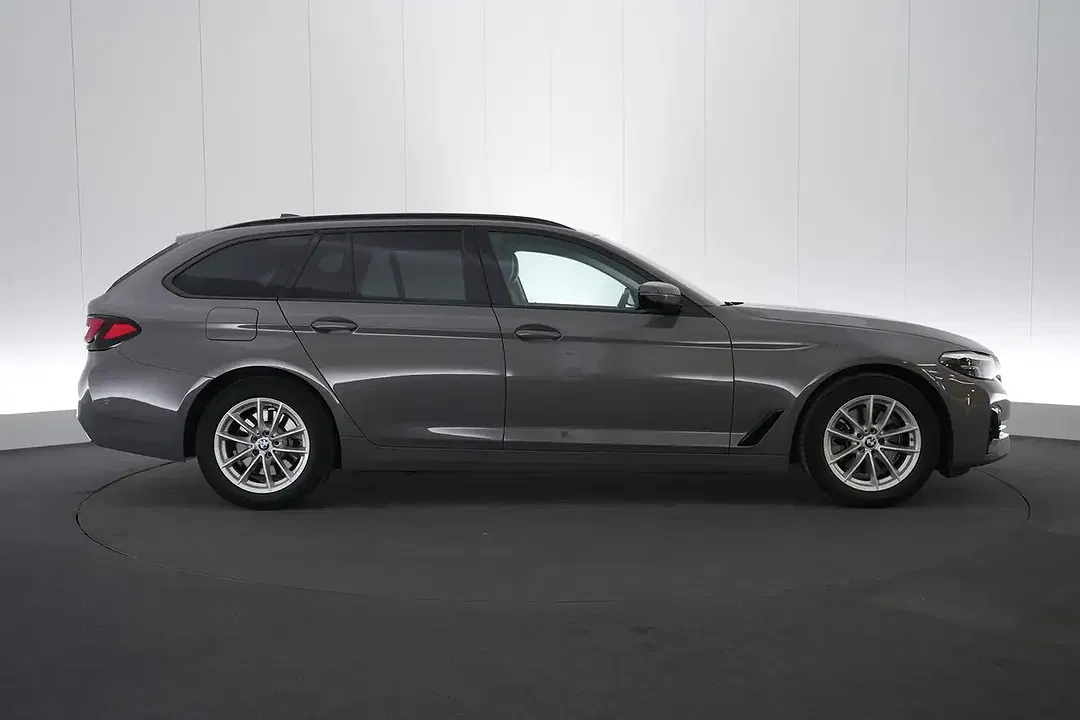 BMW 520 MHEV Touring Business - Thumbnail 5