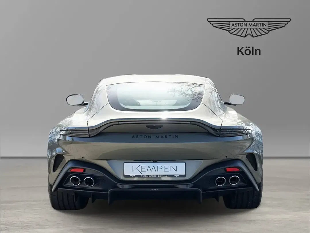 Aston Martin Vantage - Thumbnail 5