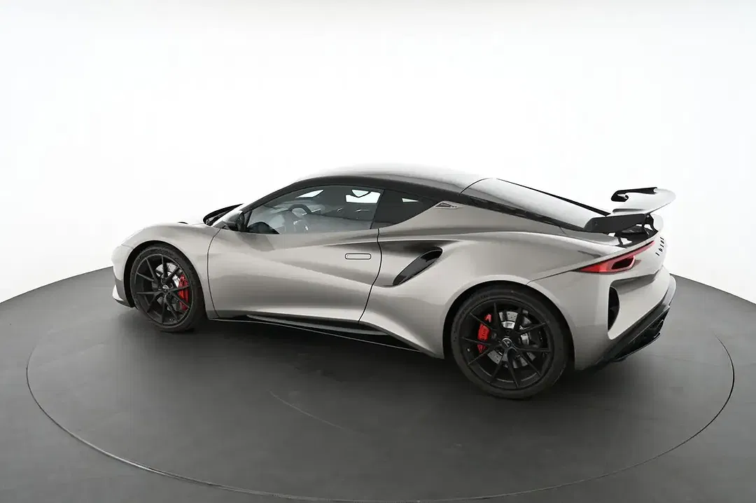 Lotus Emira - Thumbnail 7